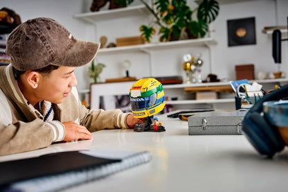 DISPONIBILE DA SETTEMBRE 2026 - 43024 LEGO Editions - Casco Ayrton Senna