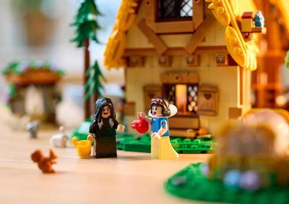 43242 LEGO Disney - Il cottage di Biancaneve e i Sette Nani