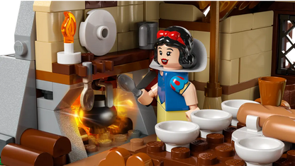 43242 LEGO Disney - Il cottage di Biancaneve e i Sette Nani