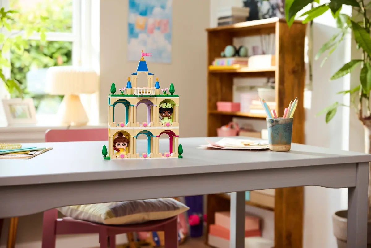 DISPONIBILE DA GENNAIO 2026 - 43291 LEGO Disney - Mini-Belle e Mini-Tiana con Castello