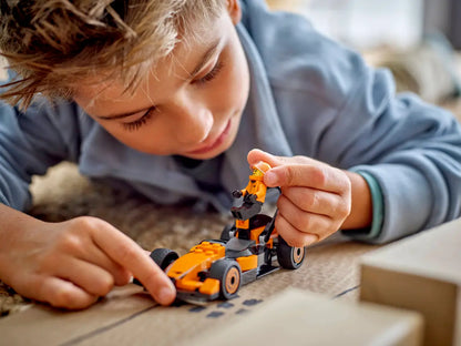 60442 LEGO City - Pilota e monoposto McLaren F1®