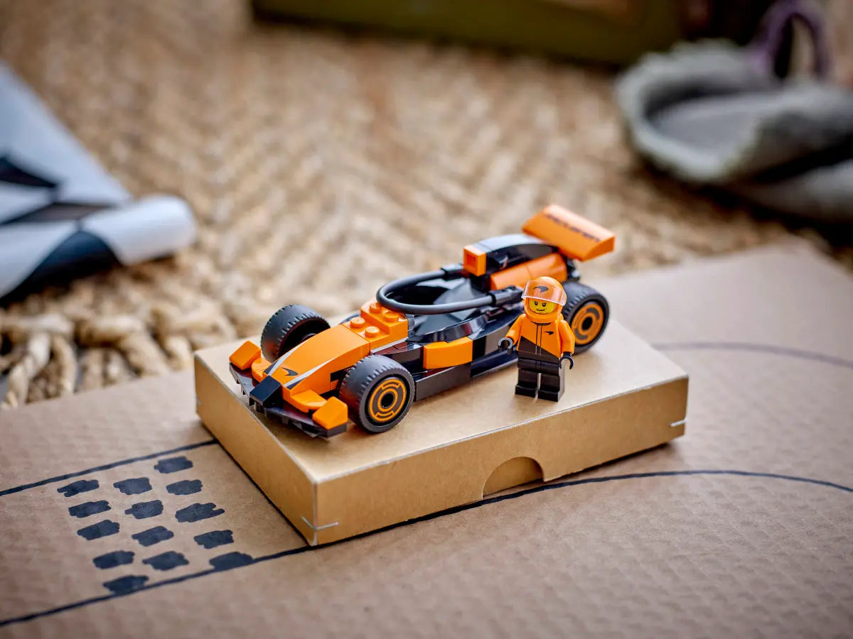 60442 LEGO City - Pilota e monoposto McLaren F1®