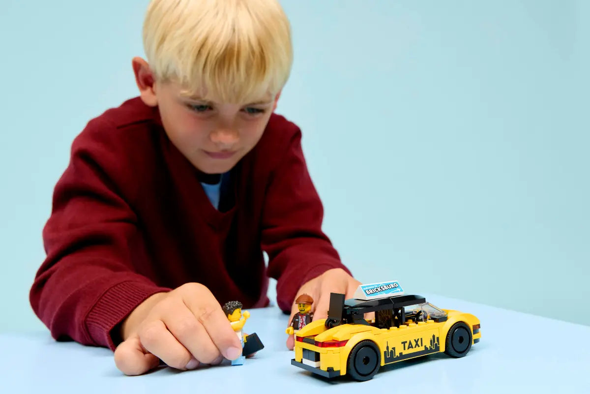 DISPONIBILE DA GENNAIO 2026 - 60487 LEGO City - Taxi giallo