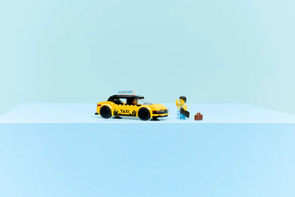 DISPONIBILE DA GENNAIO 2026 - 60487 LEGO City - Taxi giallo