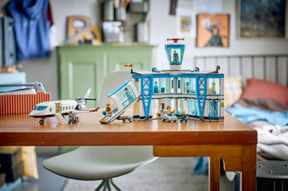 DISPONIBILE DA GENNAIO 2026 - 60502 LEGO City - Aeroporto con aereo
