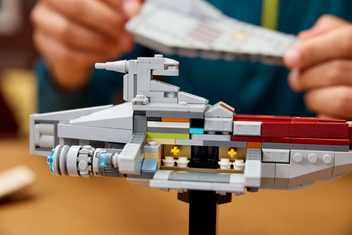 75404 LEGO Star Wars - Nave d’assalto di classe Acclamator