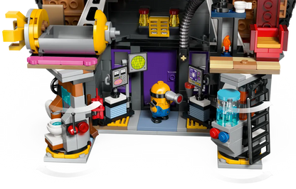 LEGO Minions 75583 - I Minions e la villa della famiglia di Gru