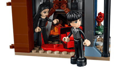 76786 LEGO Wednesday - Il Cottage di Morticia