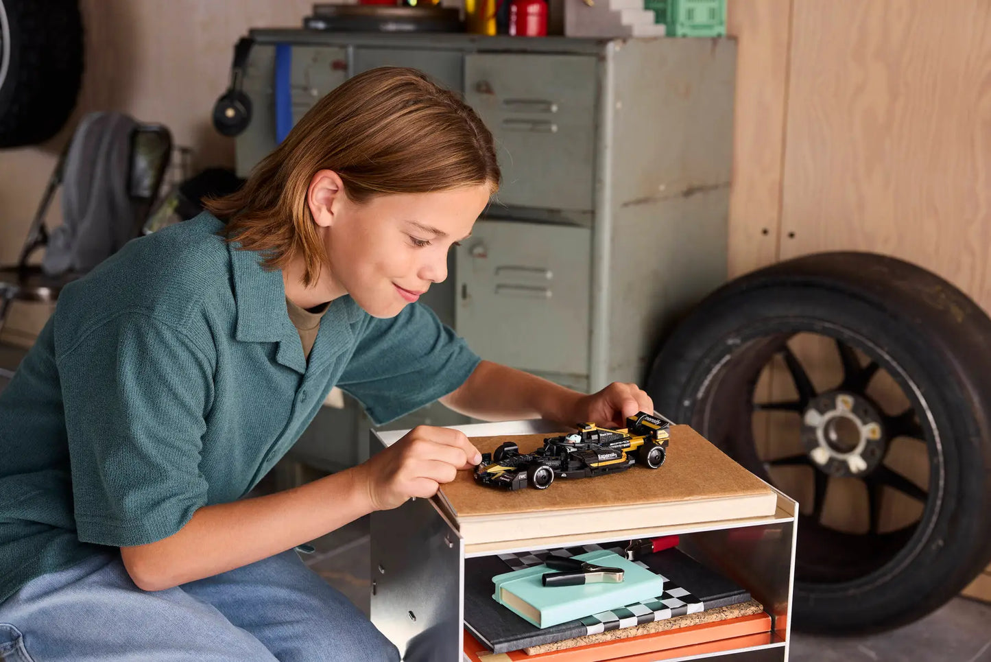 DISPONIBILE DA GENNAIO 2026 - 77252 ESCLUSIVA LEGO Speed Champions - Auto da corsa Team APXGP di F1®: Il film