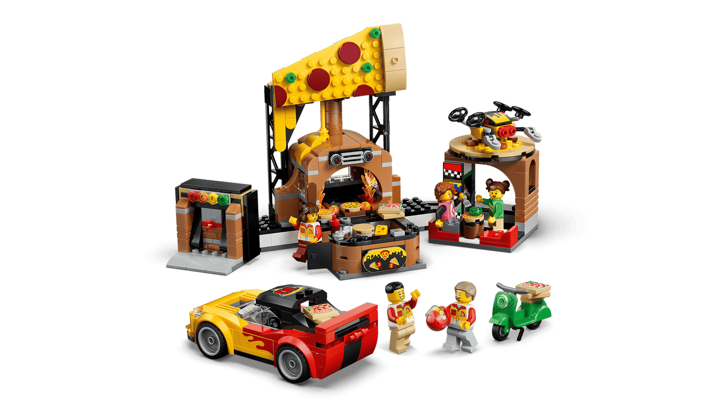 DISPONIBILE DA GIUGNO 2026 - 60496 LEGO City - Centro di consegna pizze con veicoli