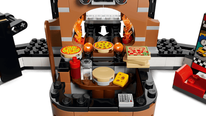 DISPONIBILE DA GIUGNO 2026 - 60496 LEGO City - Centro di consegna pizze con veicoli