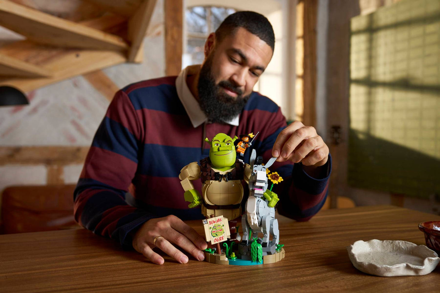 DISPONIBILE DA AGOSTO 2026 - 72423 LEGO Shrek - Shrek, Ciuchino e Gatto con gli Stivali