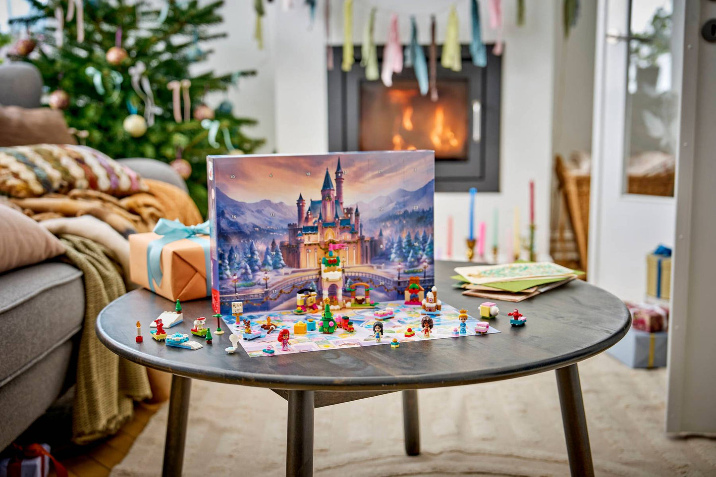 DISPONIBILE DA SETTEMBRE 2026 - 43298 LEGO Disney - Calendario dell’Avvento LEGO® Disney 2026