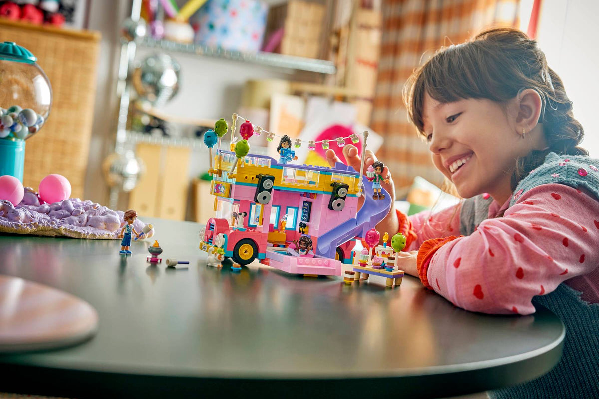 DISPOINIBILE DA GENNAIO 2027 - 42718 LEGO - Friends - Party Bus dell’Amicizia