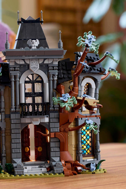 DISPONIBILE DA SETTEMBRE 2026 - 11383 LEGO ICONS - Maniero della Sindaca