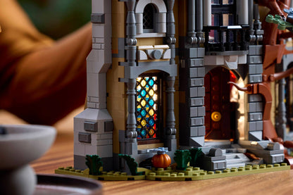 DISPONIBILE DA SETTEMBRE 2026 - 11383 LEGO ICONS - Maniero della Sindaca