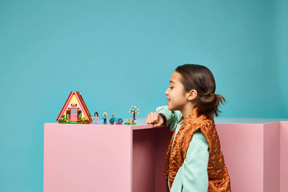 DISPONIBILE DA GIUGNO 2026 - 42682 LEGO - Friends - Cabina glamping nella natura