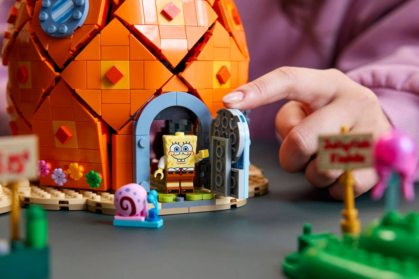 DISPONIBILE DA NOVEMBRE 2026 - 11386 LEGO ICONS - SpongeBob: Bikini Bottom