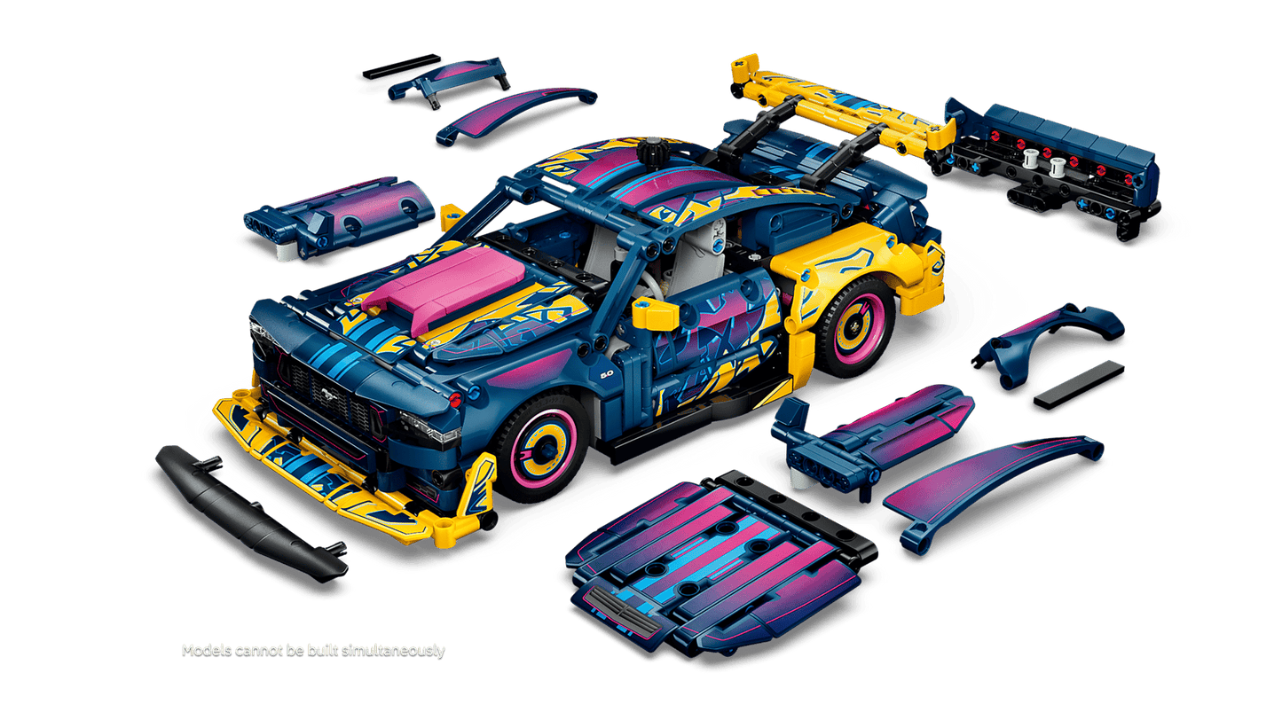 DISPONIBILE DA AGOSTO 2026 - 42236 LEGO Technic - Auto Ford Mustang GT Custom Garage