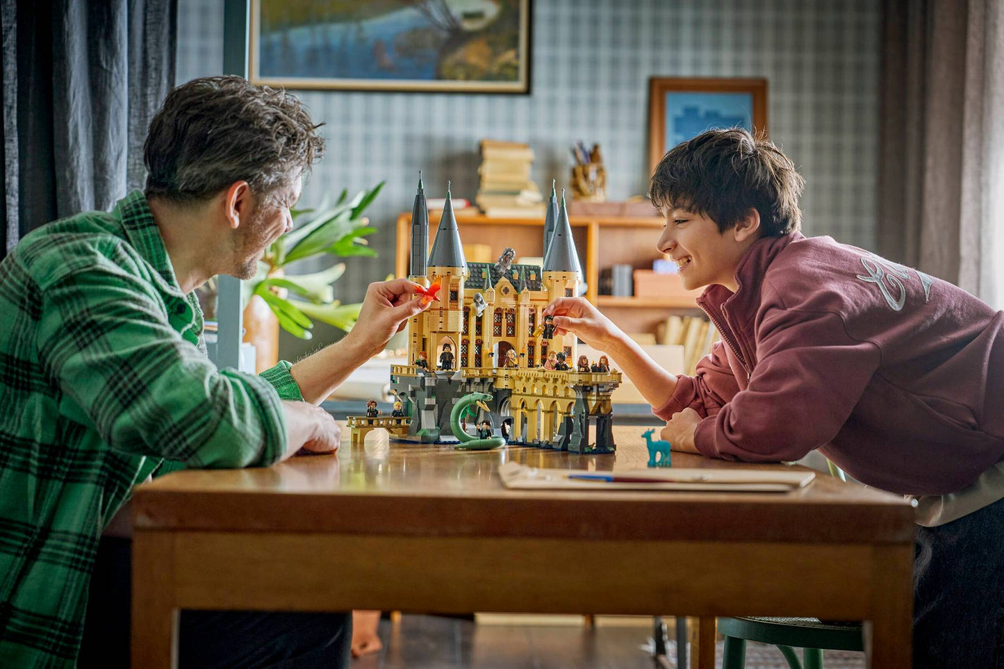 DISPONIBILE DA GIUGNO 2026 - 76473 LEGO Harry Potter - Castello di Hogwarts™: Ala Est
