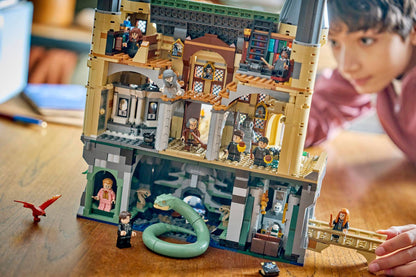 DISPONIBILE DA GIUGNO 2026 - 76473 LEGO Harry Potter - Castello di Hogwarts™: Ala Est