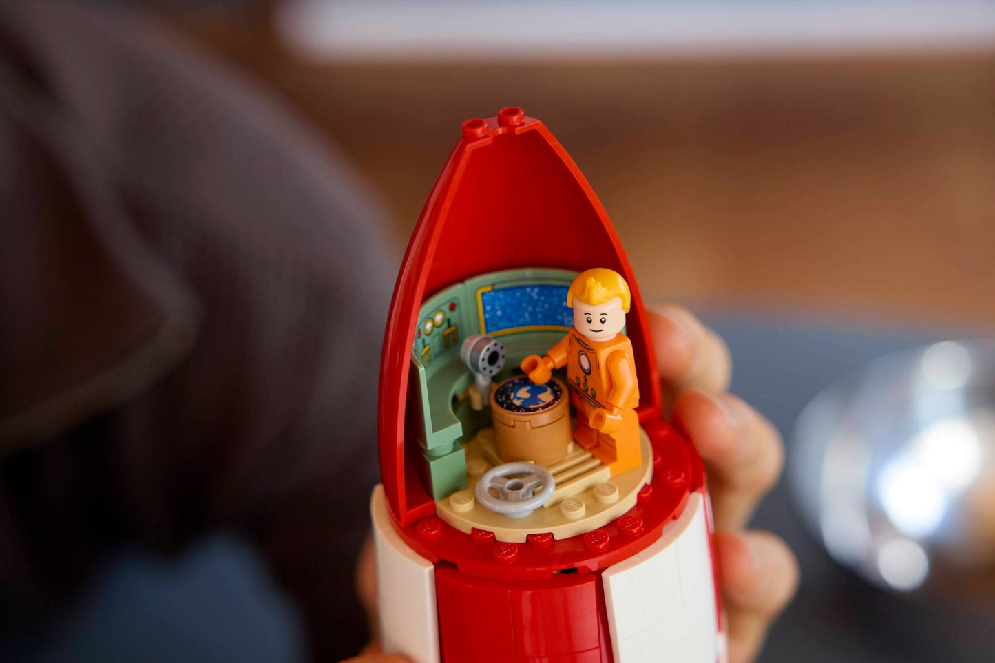 DISPONIBILE DA GIUGNO 2026 - 21367 LEGO IDEAS - Razzo lunare di Tintin®
