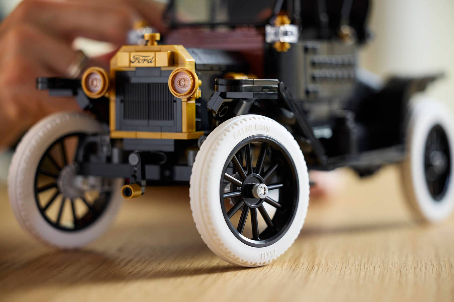 11376 LEGO ICONS - Ford Model T