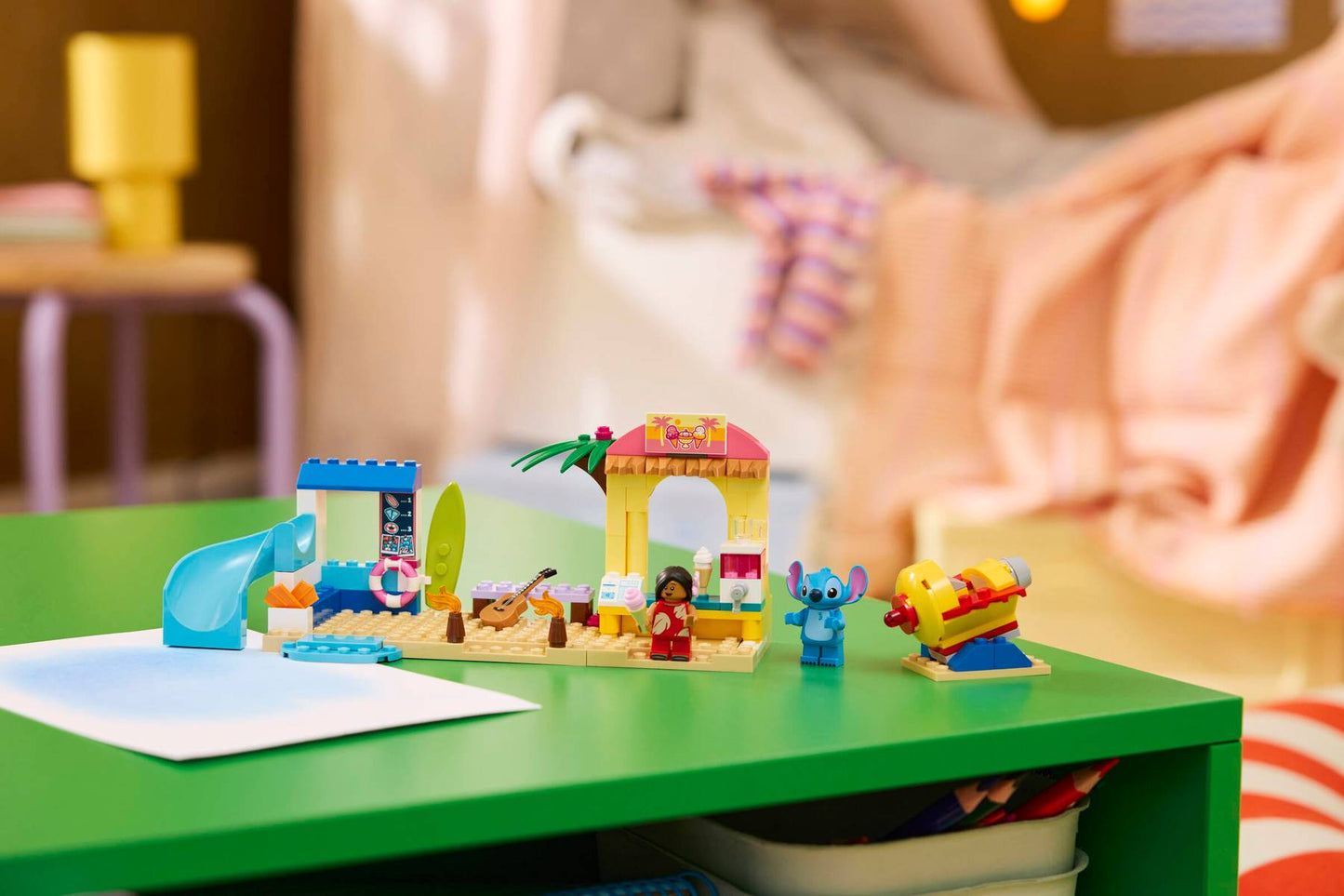 DISPONIBILE DA GIUGNO 2026 - 43280 LEGO Disney - Divertimento in spiaggia con Lilo e Stitch