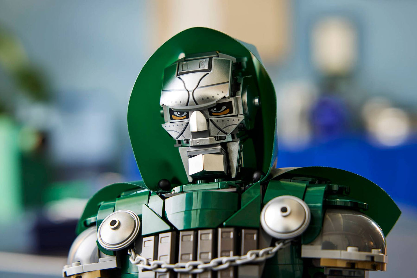 DISPOINIBILE DA SETTEMBRE 2026 - 76345 LEGO Marvel - Busto del Dottor Destino
