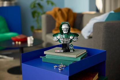 DISPOINIBILE DA SETTEMBRE 2026 - 76345 LEGO Marvel - Busto del Dottor Destino