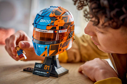 43017 LEGO Editions - Casco di Oscar Piastri McLaren Mastercard F1® Team