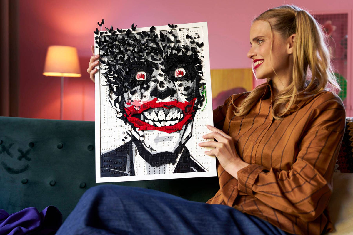 DISPONIBILE DA GENNAIO 2027 - 67012 LEGO Art - Wall Art Copertina fumetto The Joker™