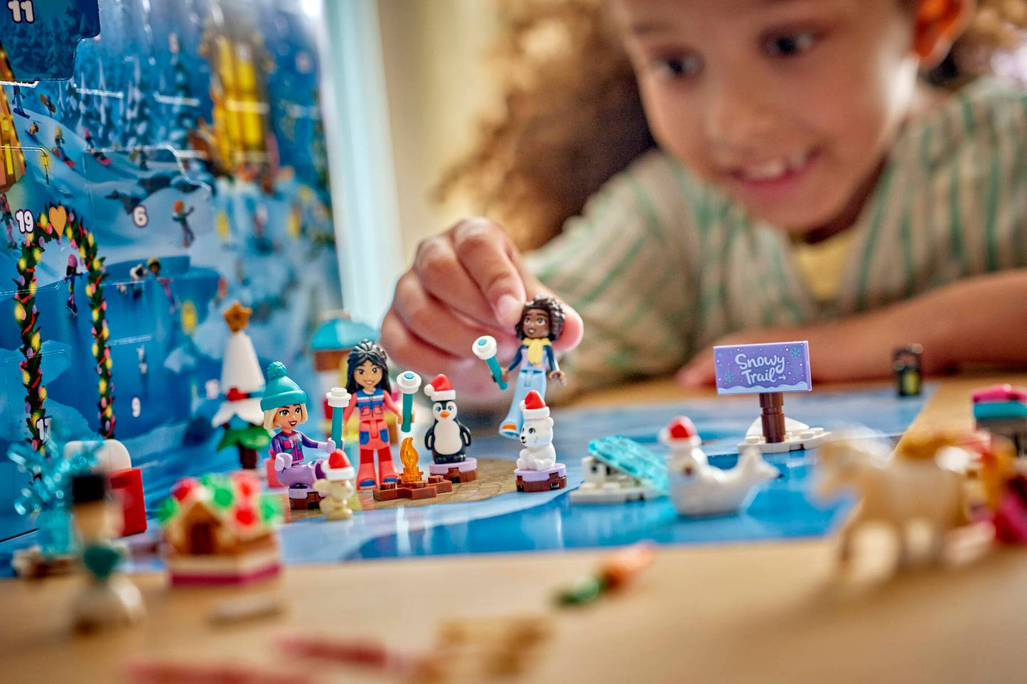 DISPONIBILE DA SETTEMBRE 2026 - 42698 LEGO Friends - Calendario dell’Avvento LEGO® Friends 2026